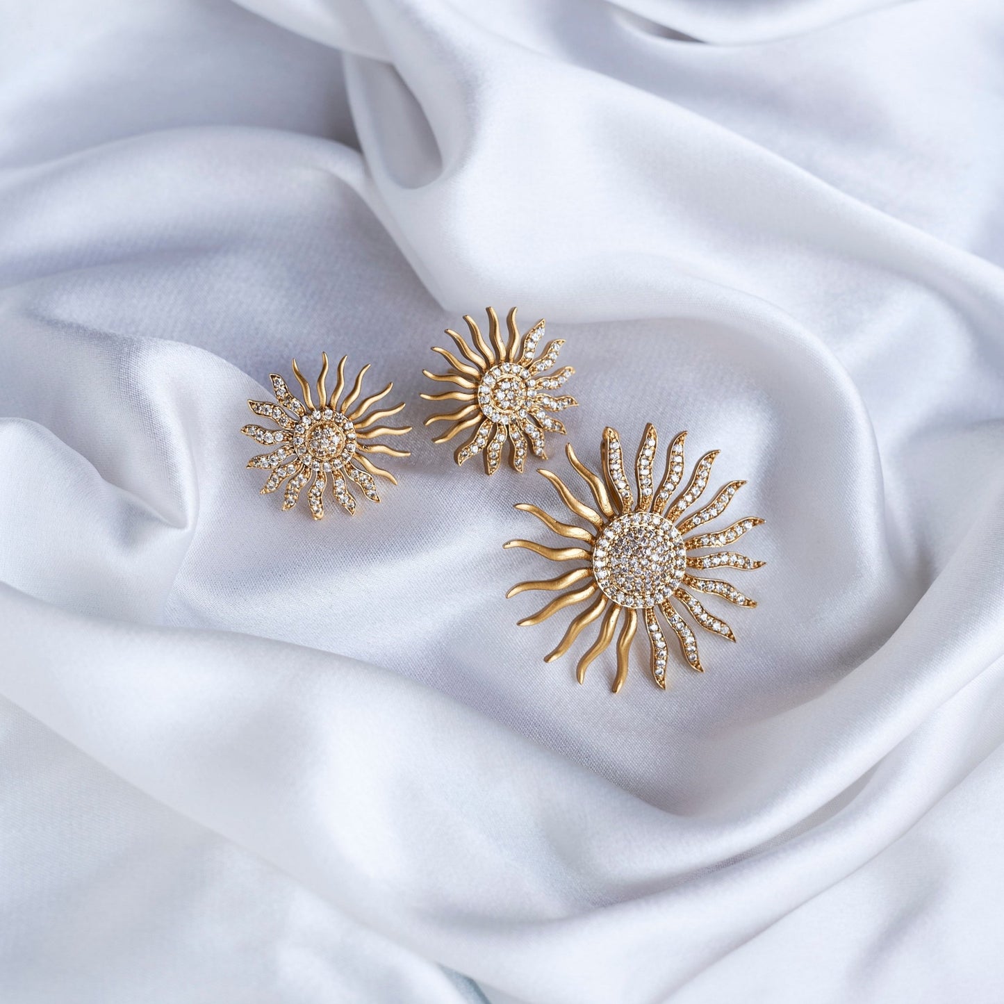 Locket Set - Sun - Kissed Timeless White Opal Locket - Opal Touch