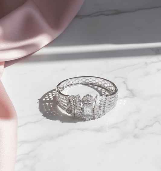 Timeless White Bracelet - Opal Touch