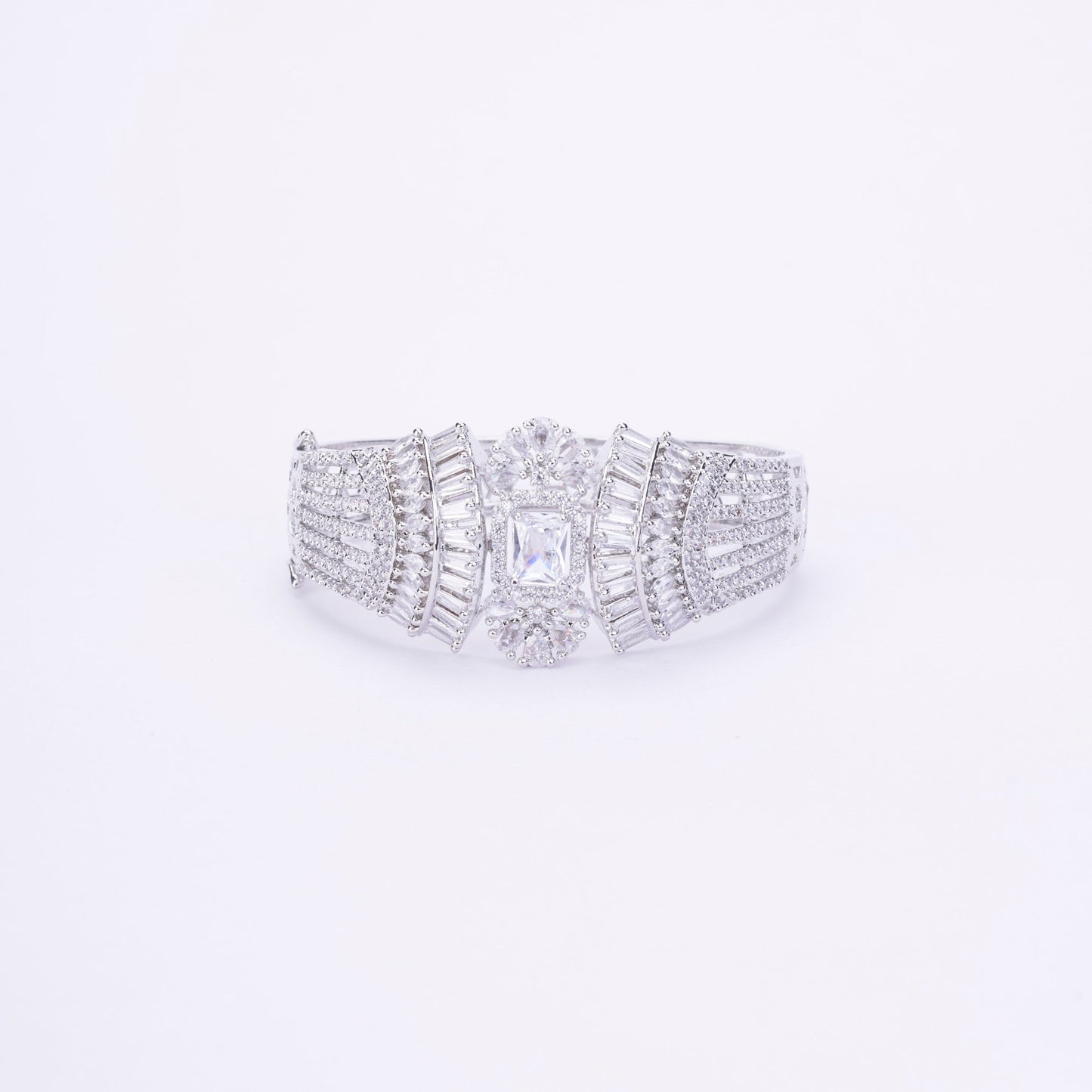 Opal Touch - Timeless White Bracelet - Bracelet