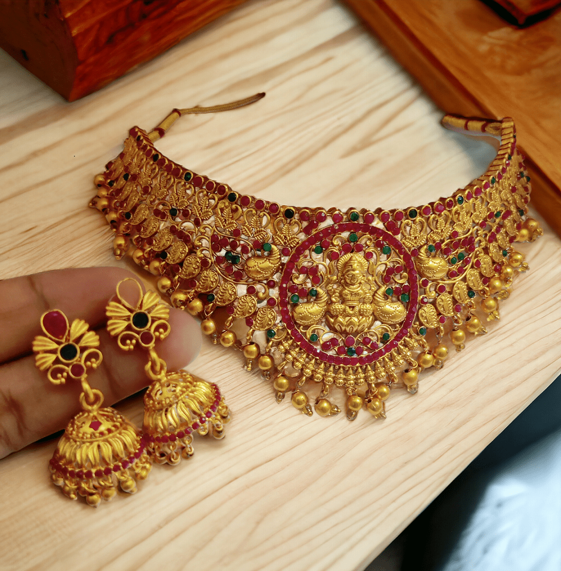 Opal Touch - Traditional Matte Plated Chocker - Necklace