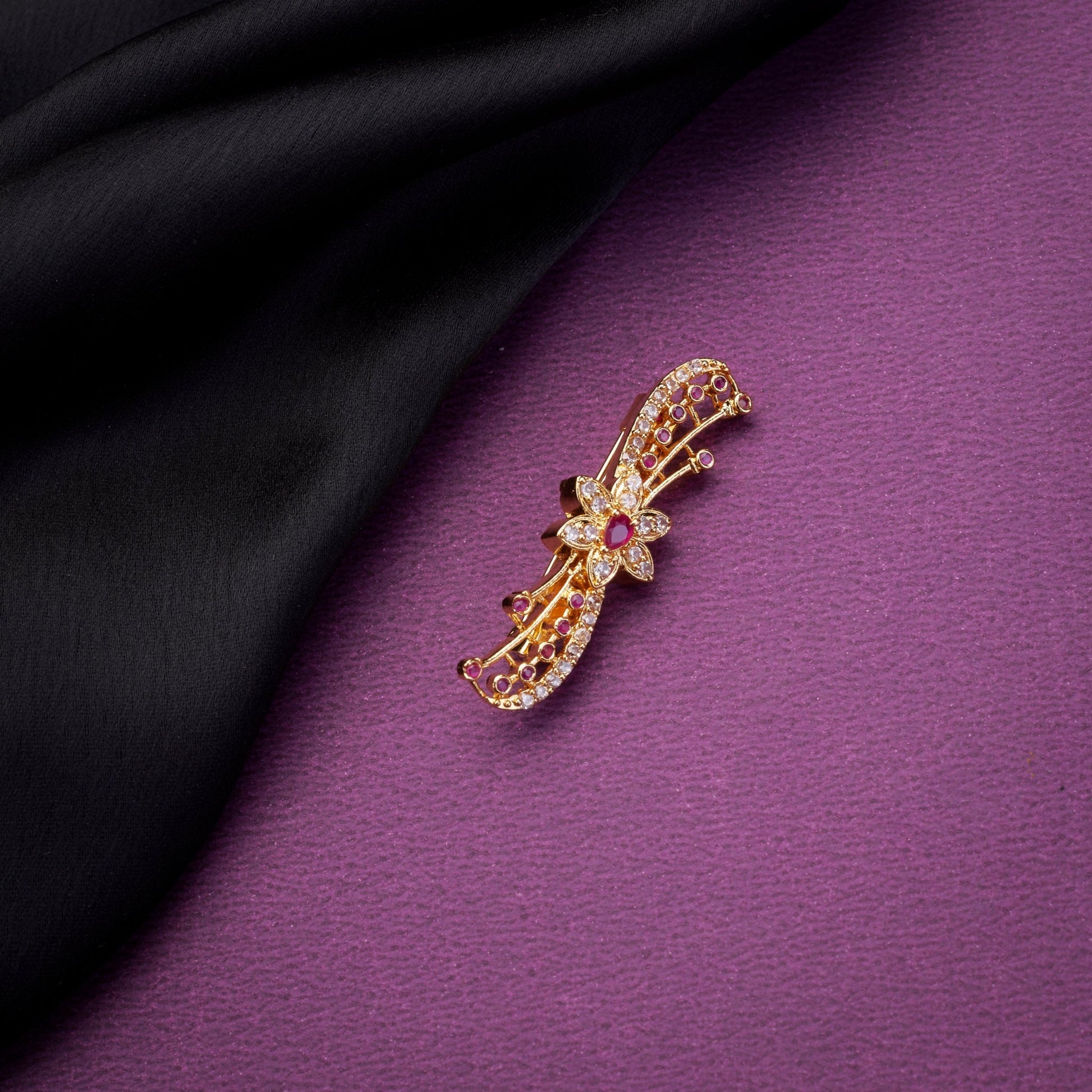 Saree Pin - Vintage Charm Golden Red White Saree Pin - Opal Touch