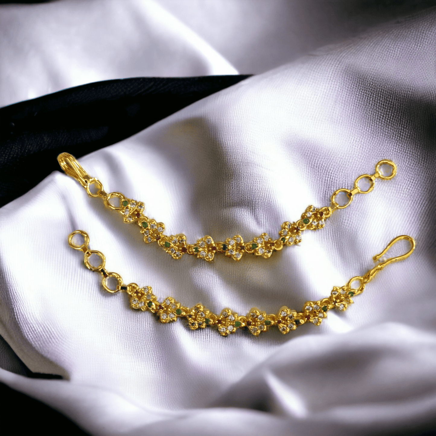 Opal Touch - Vintage Eclat Matil - Red-Green-White Gold Plated - Ear Chain