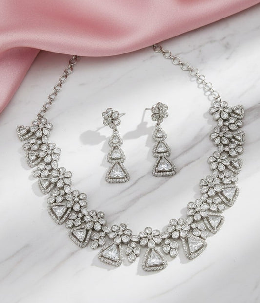 White Radiant Blossom Necklace - Opal Touch