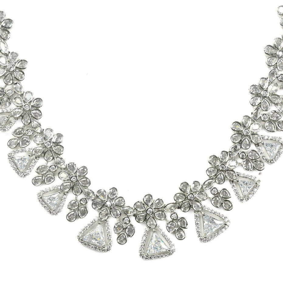 White Radiant Blossom Necklace - Opal Touch
