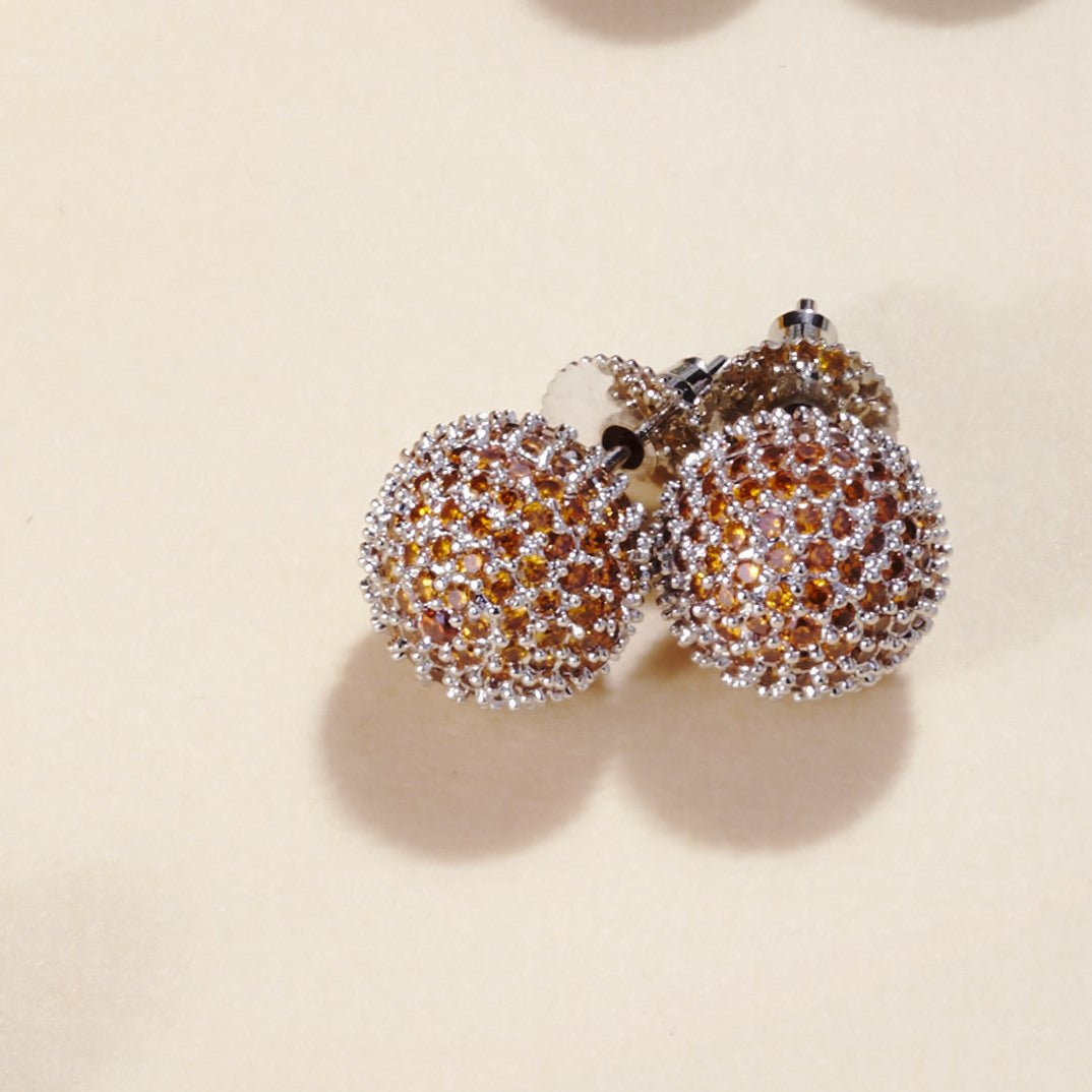 Opal Touch - White Round Diamond Stud Earrings - Studs