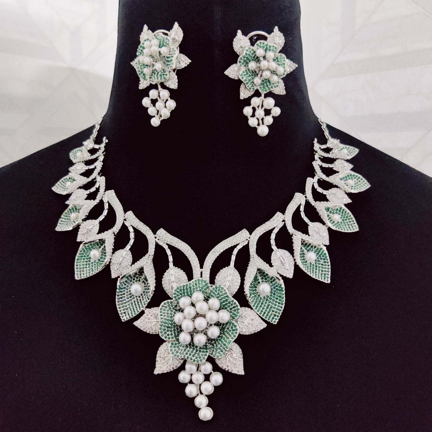 Opal Touch - Enchanting Flower Petals Rhodium Necklace - Necklace